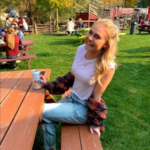 Meet your Posher, Faith